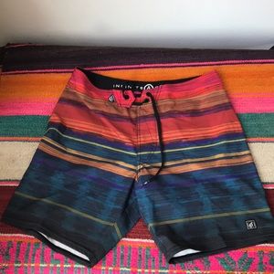 Volcom board shorts size 31